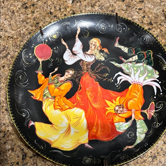 Decorative Plate with Mythical Design, Whimsigoth - Picture 7 of 7